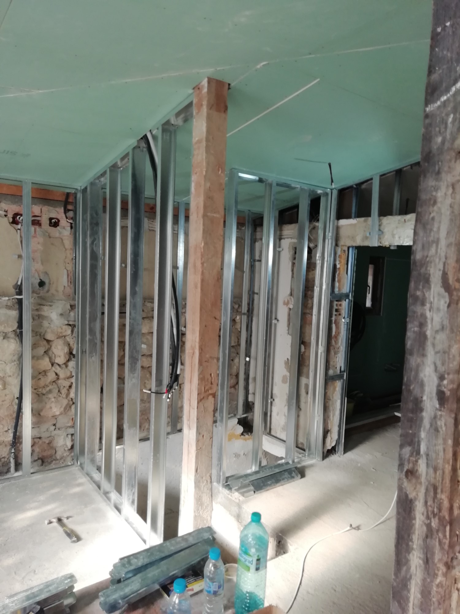 Монтаж на гипсокартон – професионален монтаж